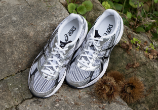 가을 스타일에 꼭 필요한 아식스 젤-1130 스니커즈